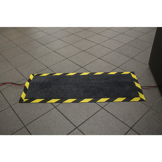 Cable protection matting, LxWxH 1200 x 400 x 4 mm, black / yellow.