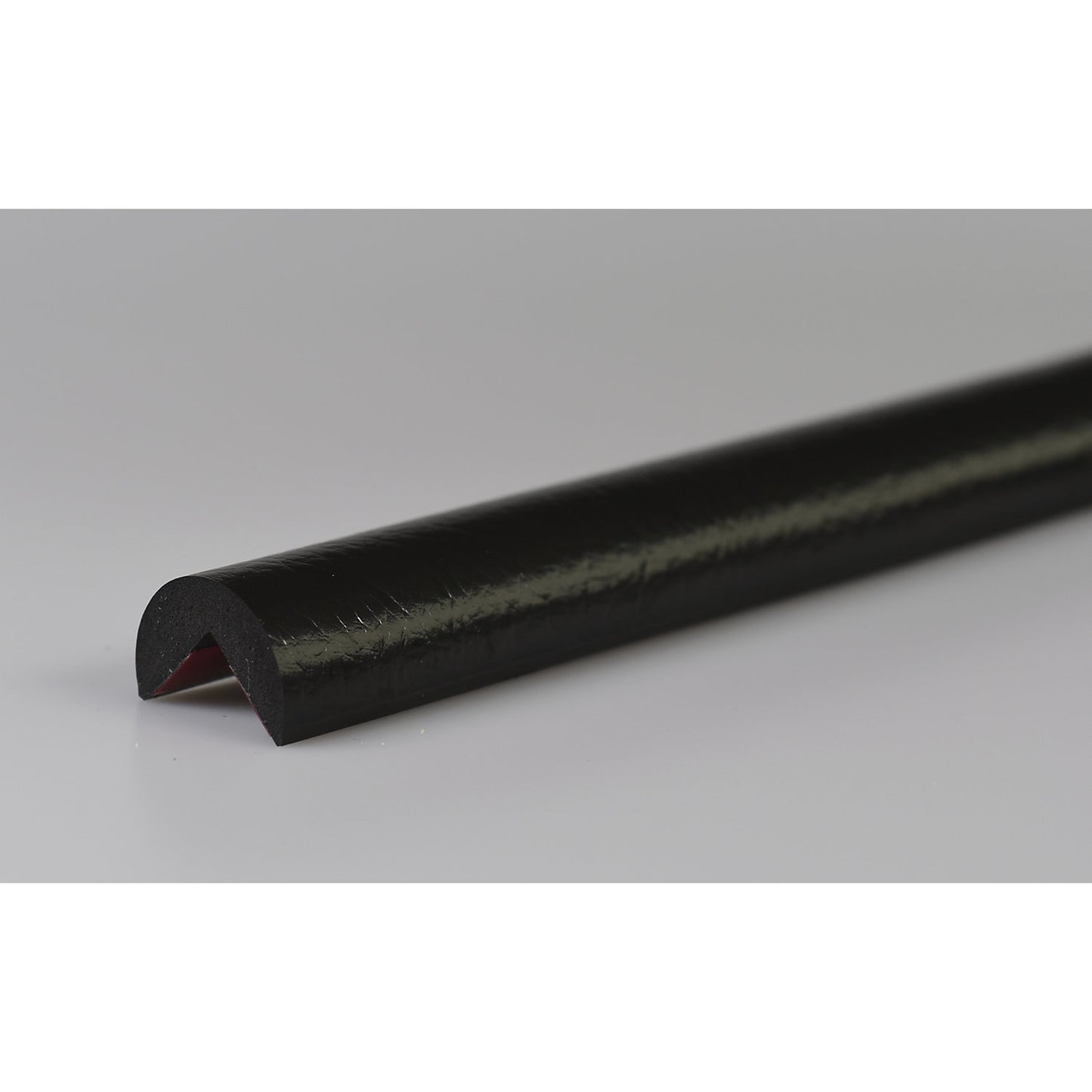 Knuffi® corner protection, type A, 1 m piece, black.