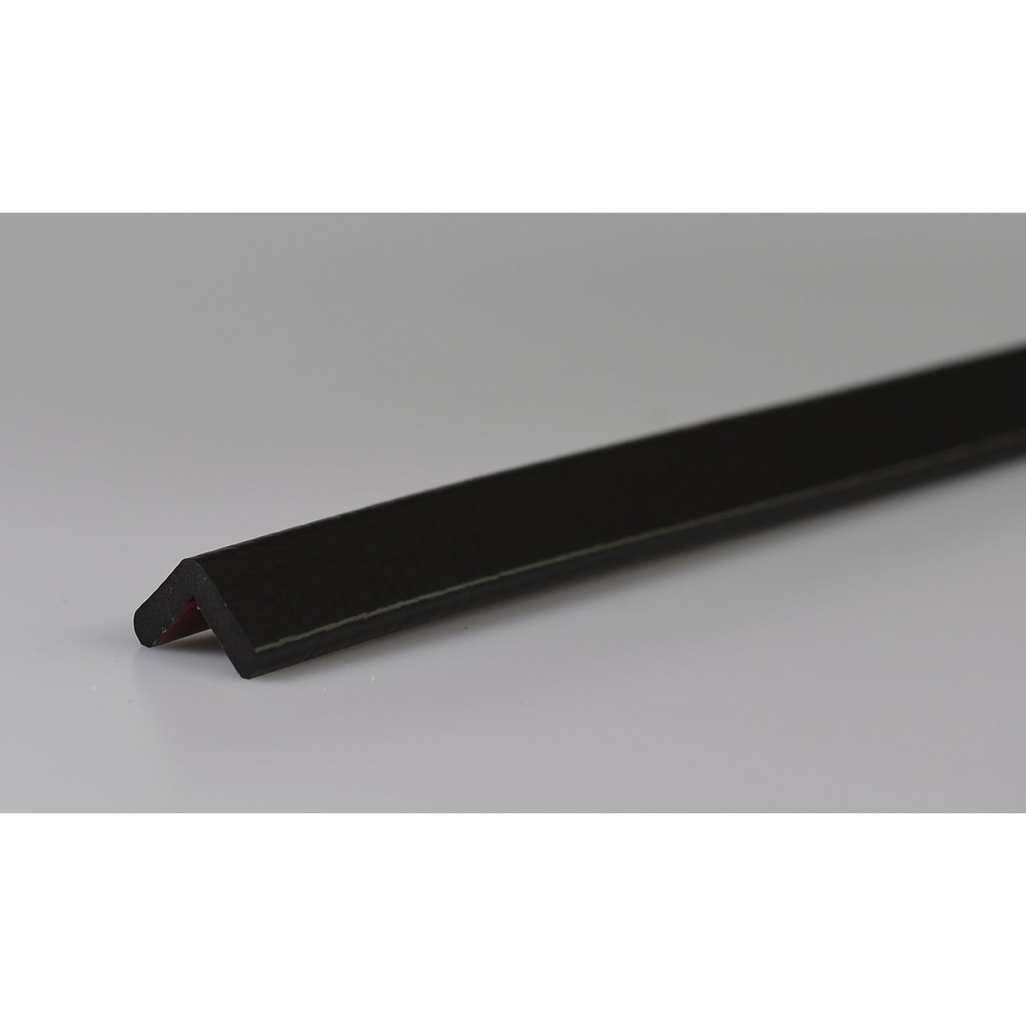 Knuffi® corner protection, type E, removable, 1-m-item, black.