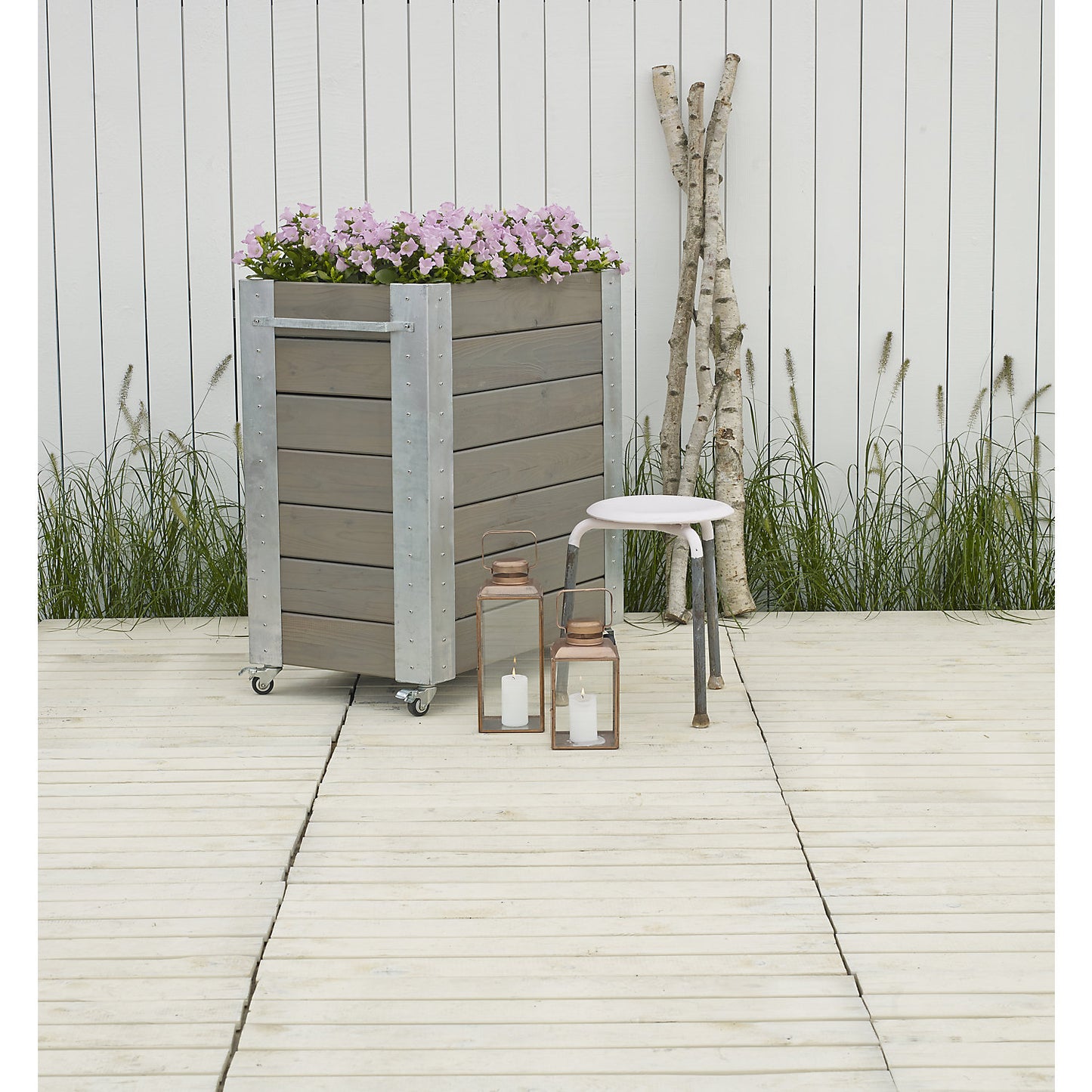 Planter box with castors, HxWxD 950 x 870 x 500 mm, grey brown.