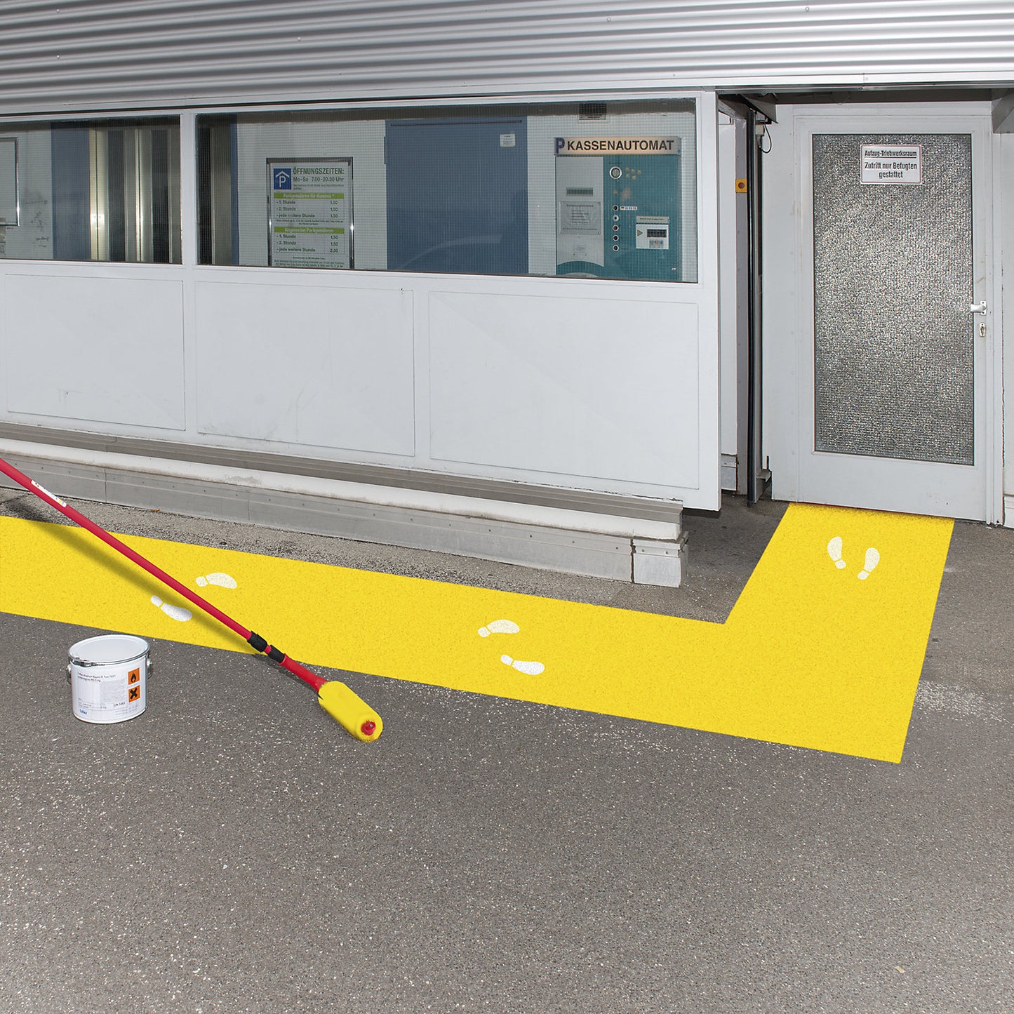 Outdoor marking paint, capacity 5 l, traffic yellow RAL 1023.