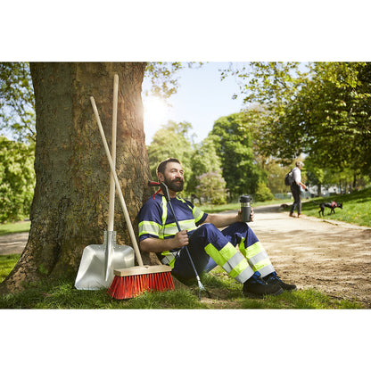 Equipment set, litter grabber, broom, shovel, for outdoor cleaning.