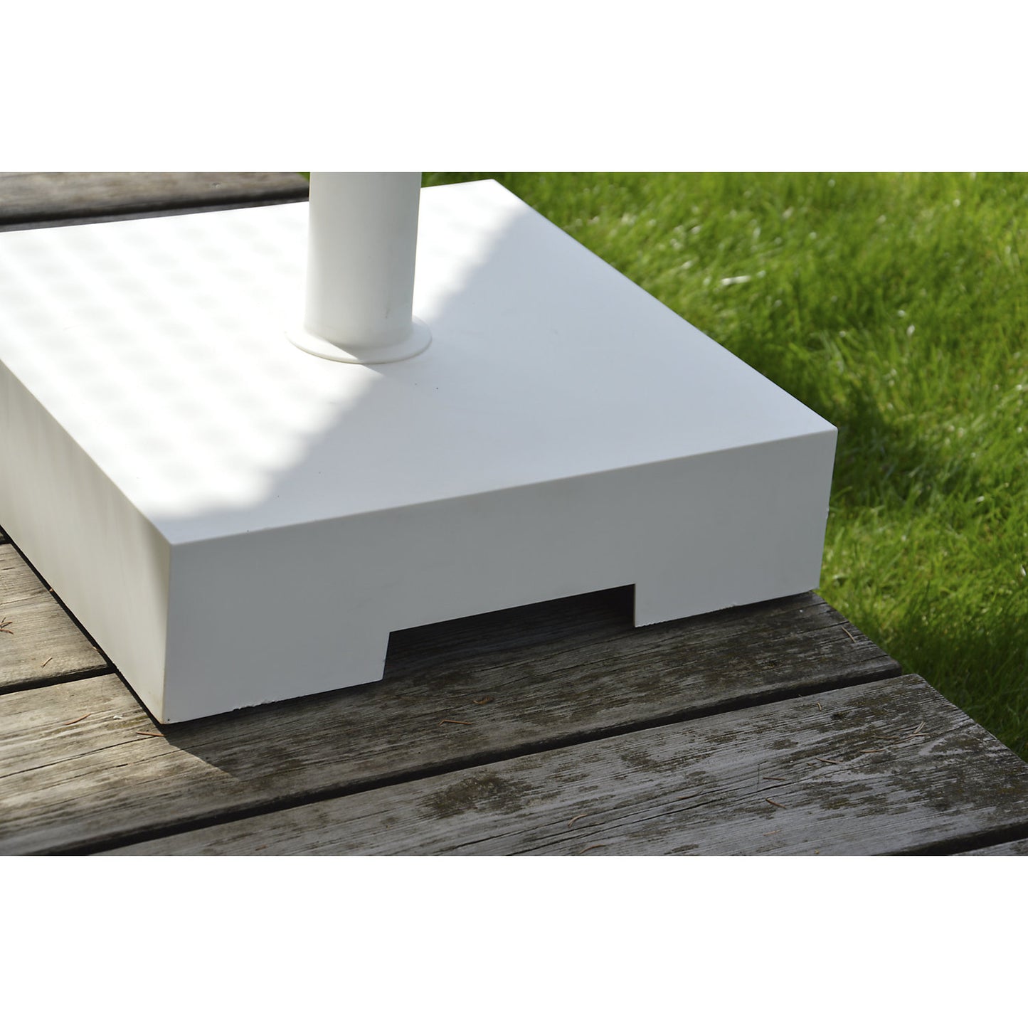 Parasol base with castor, HxWxD 100 x 400 x 400 mm, for pole Ø 21 - 54 mm, white.