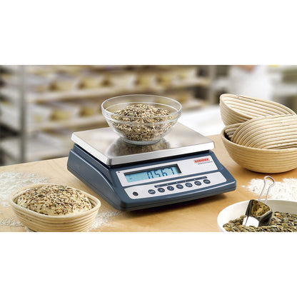 Compact/counting scales, easy to operate, weighing range up to 30 kg, read-out accuracy 1 g, weighing plate 300 x 225 mm.