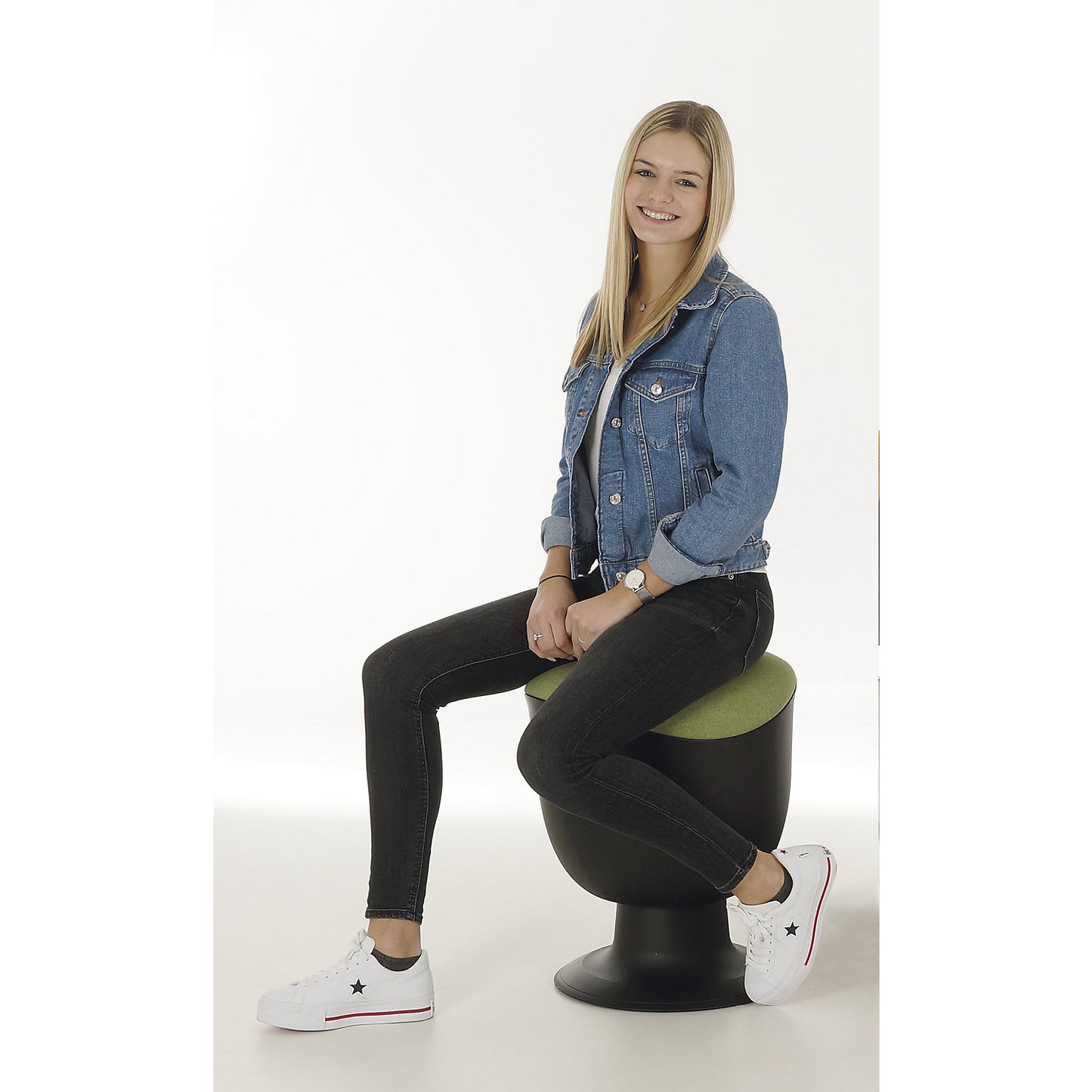 Flexible stool, height adjustable 465 - 585 mm, upholstered seat, green cover.