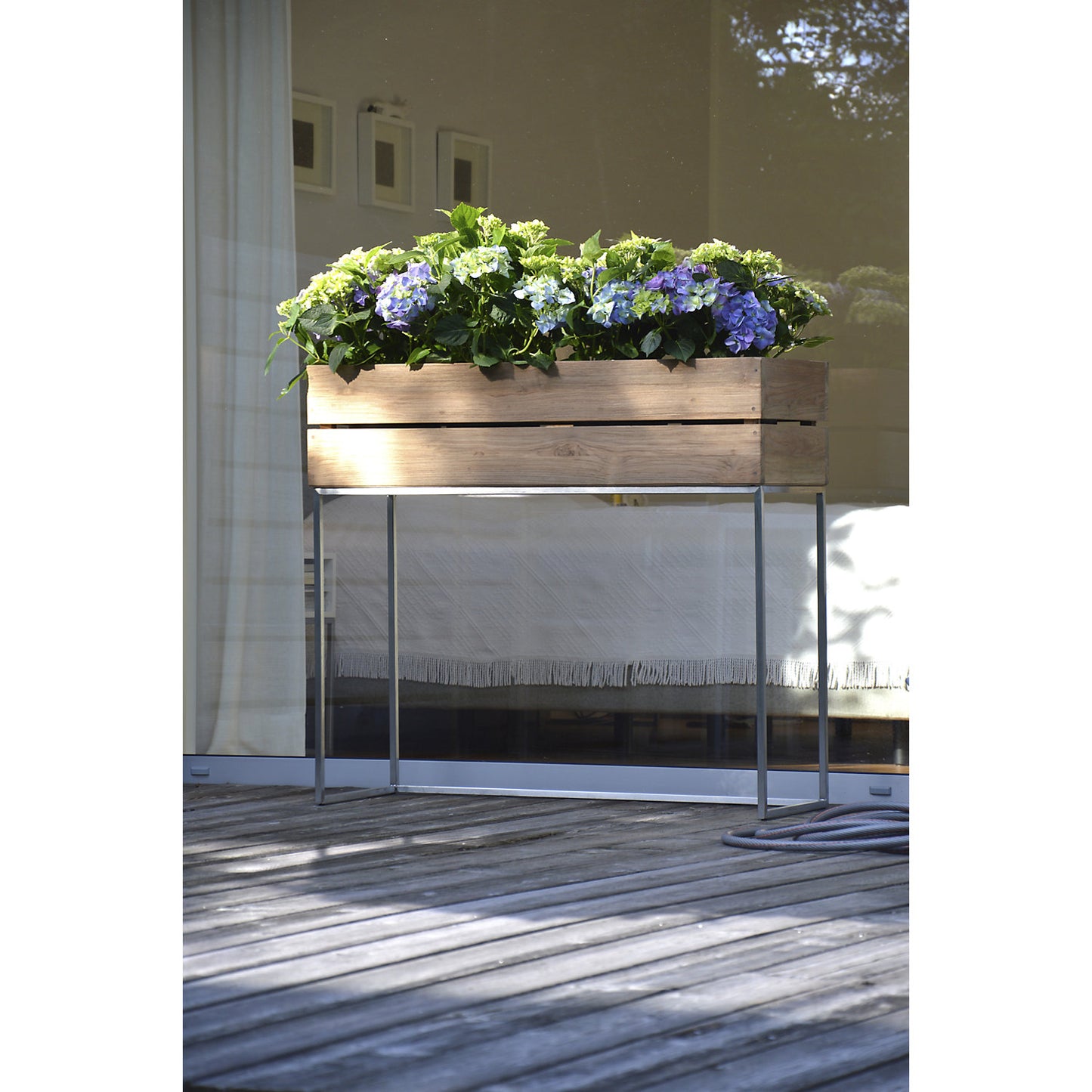 Teak planter box, HxWxD 380 x 1000 x 250 mm, capacity 84 l.