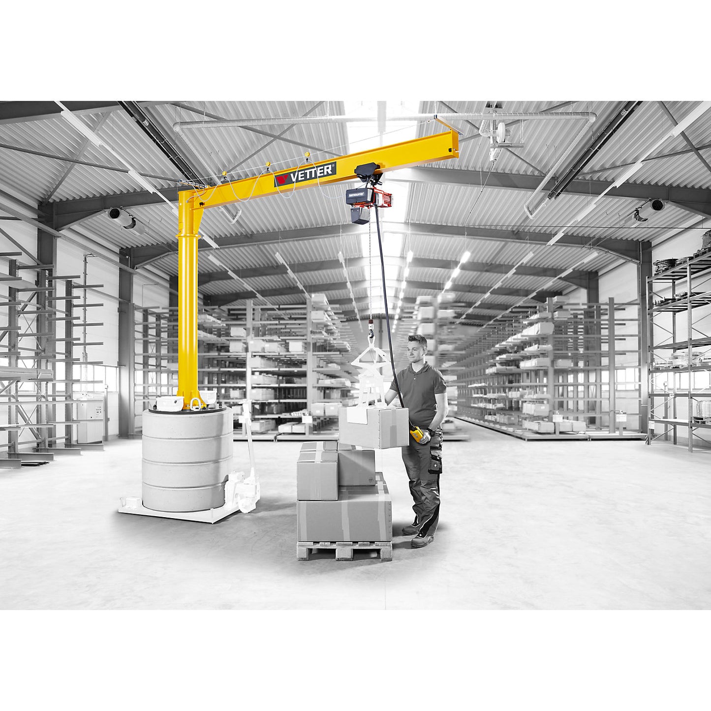 Mobile post mounted jib crane, slewing range 360°, max. load 500 kg, reach 2.0 m.