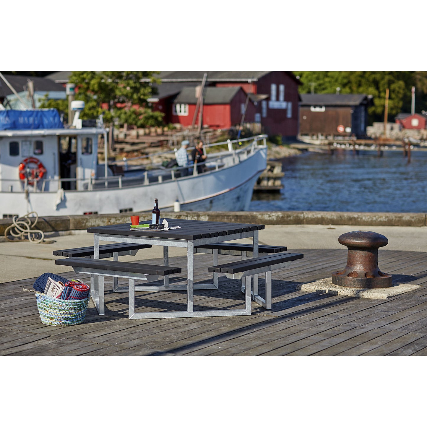 Picnic bench, for 8 people, certified pine wood, black.