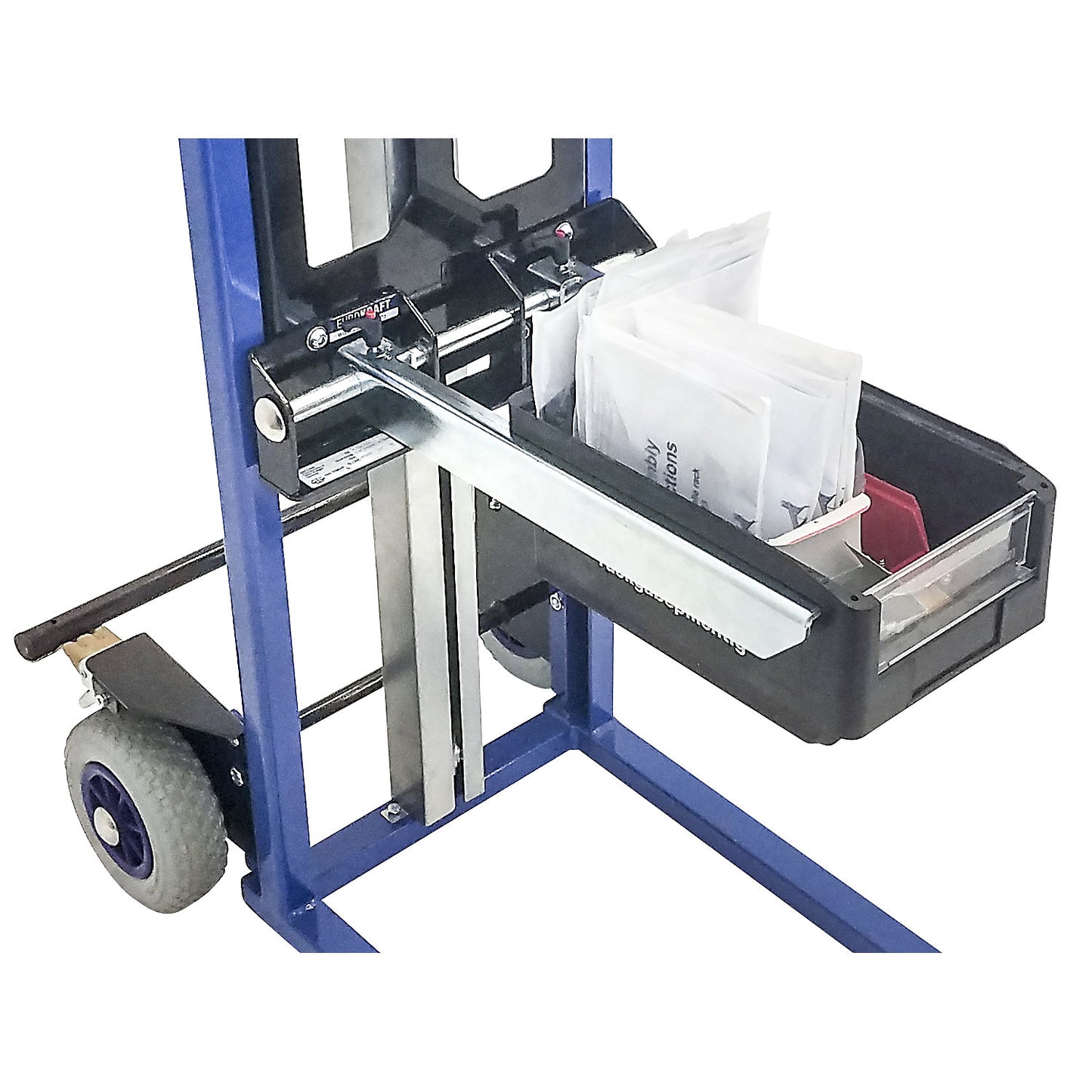 Lift truck, with adjustable box fork, lifting range 110 - 970 mm.