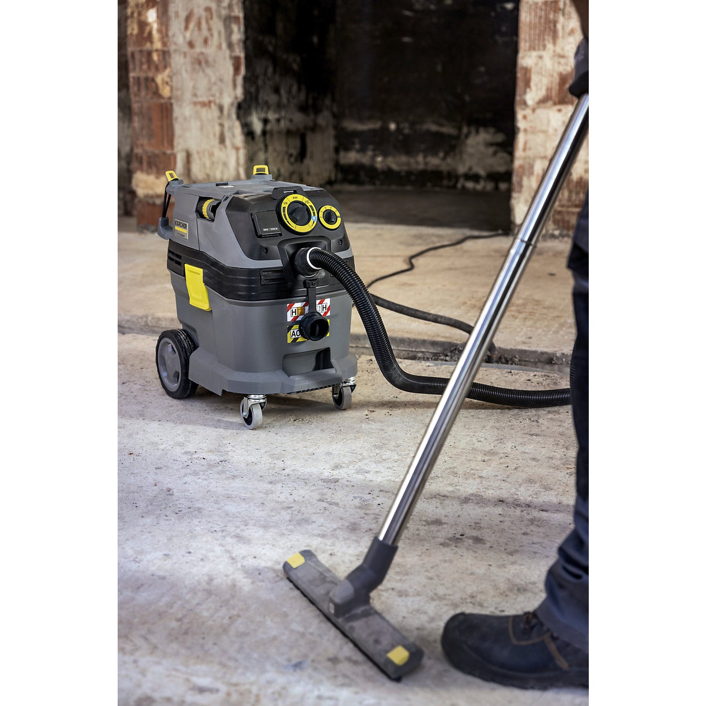 Safety vacuum cleaner, 30/1 Tact Te, dust class H, 1380 W.