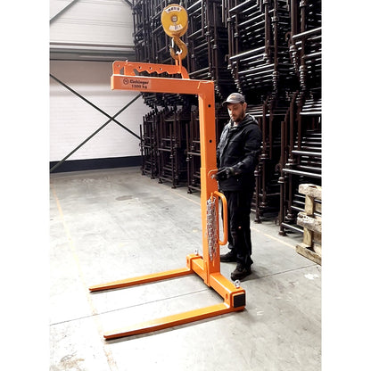 Balanced crane fork, manual, effective height 1150 - 1750 mm, light duty version, max. load 1500 kg.