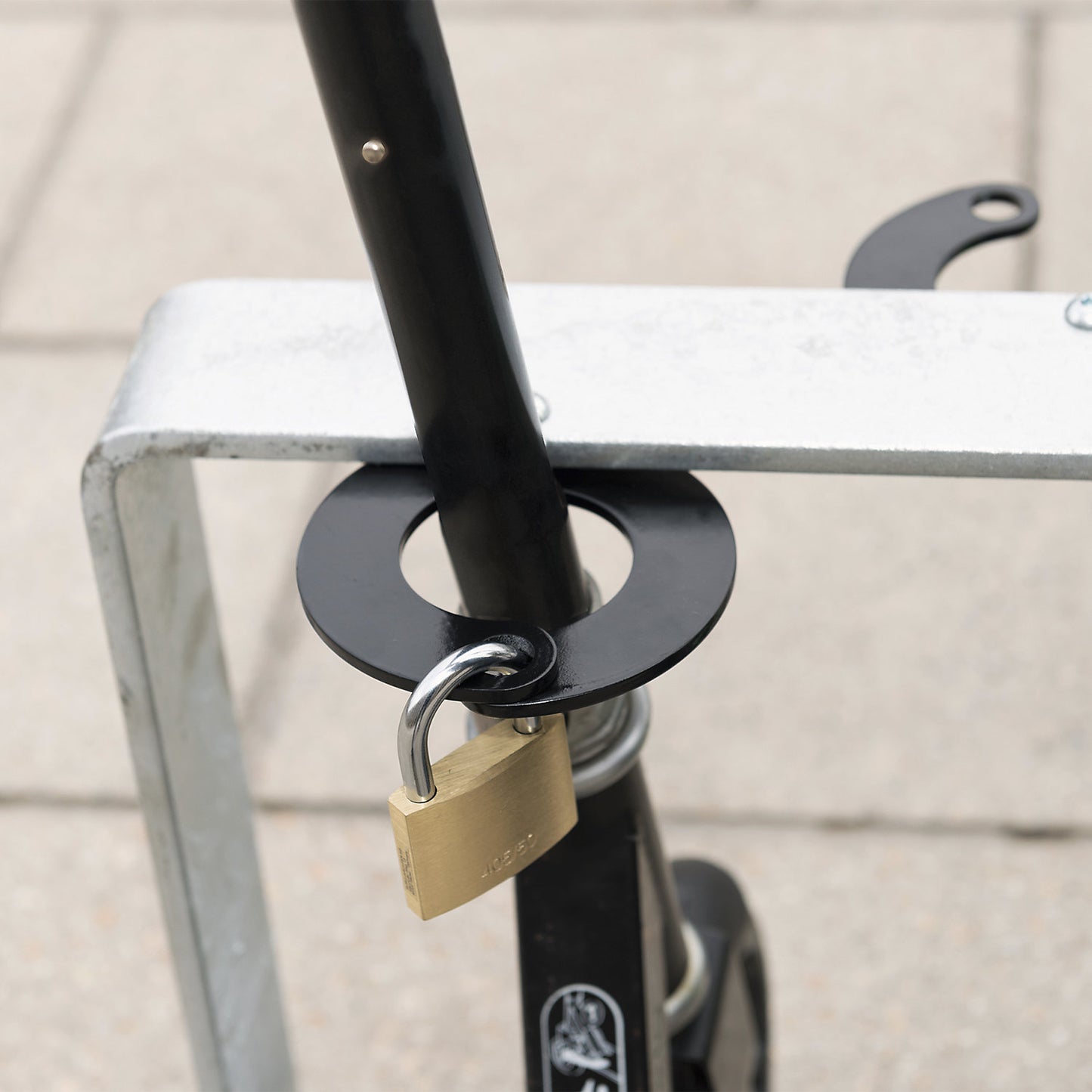 Scooter parking rail, 5 parking spaces, steel 70 x 10 mm, hot dip galvanised, iron glimmer.