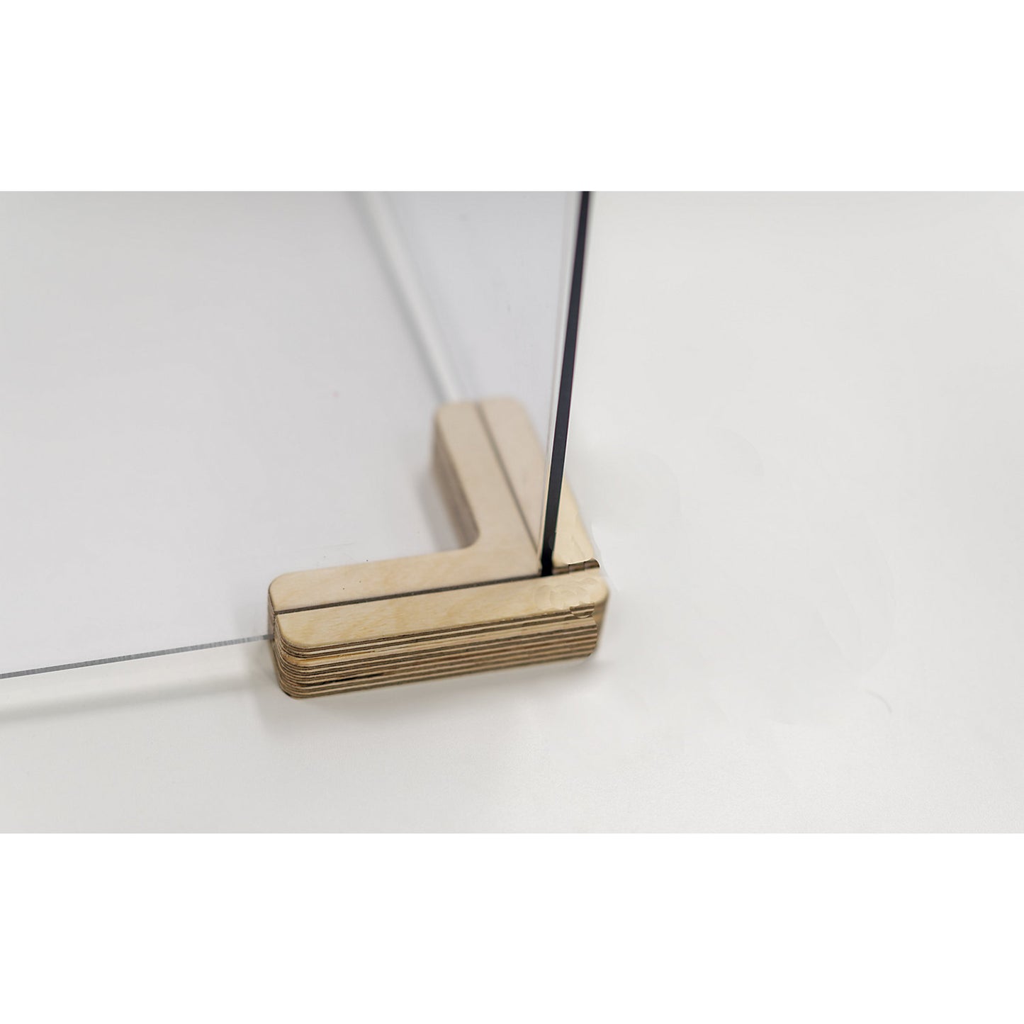 Foot connector for partitions, L-shaped, 2-way, LxWxH 120 x 120 x 30 mm.