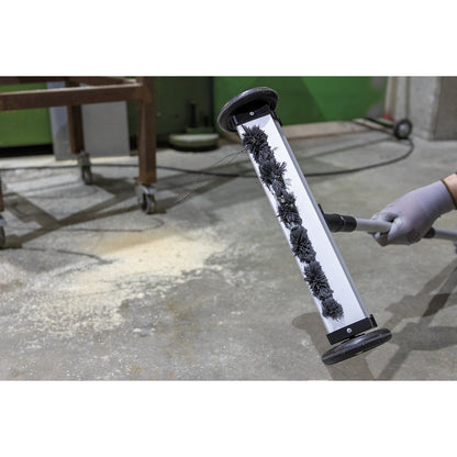 Magnetic broom with telescopic handle, infinitely adjustable, sweeping width 400 mm.