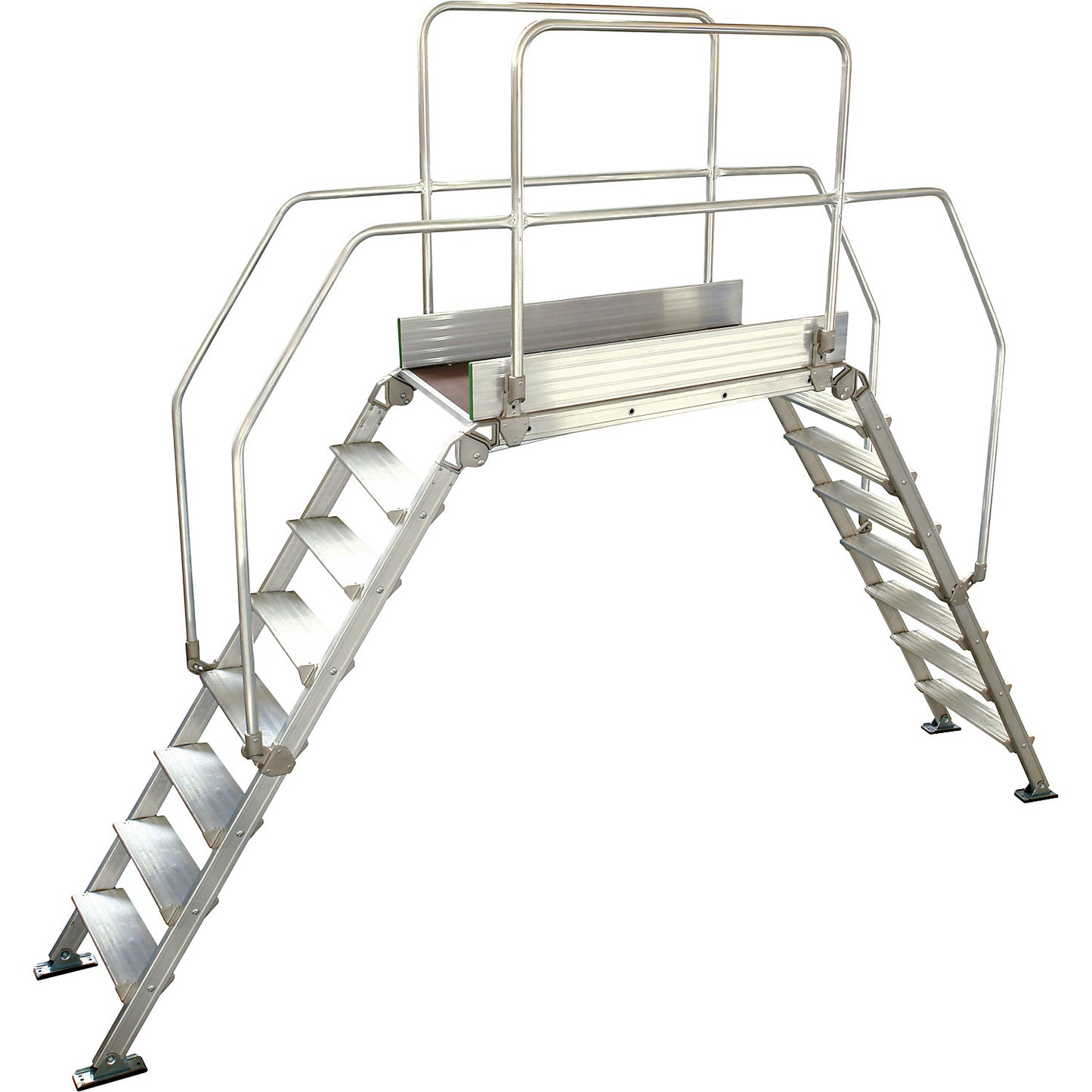 Aluminium ladder bridging, overall max. load 200 kg, 8 steps, platform 1200 x 530 mm.