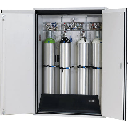 G90 fire-resistant pressurised gas cylinder cupboard, for storage in workrooms, for 4 x 50 l bottles, external width 1400 mm.