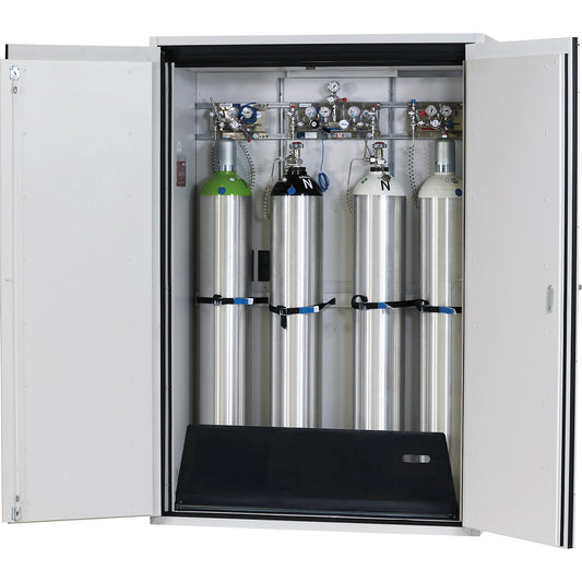 G90 fire-resistant pressurised gas cylinder cupboard, for storage in workrooms, for 4 x 50 l bottles, external width 1400 mm.