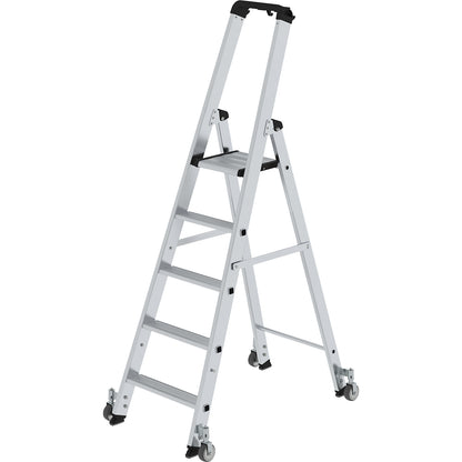 Step ladder, single sided, mobile model, 5 steps, platform height 1170 mm.