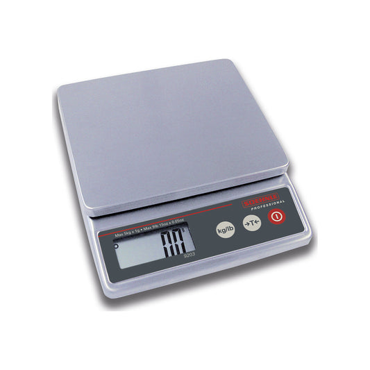 Compact scales, with 3 button operation, weighing range up to 5 kg, read-out accuracy 1 g, weighing plate 150 x 210 mm.