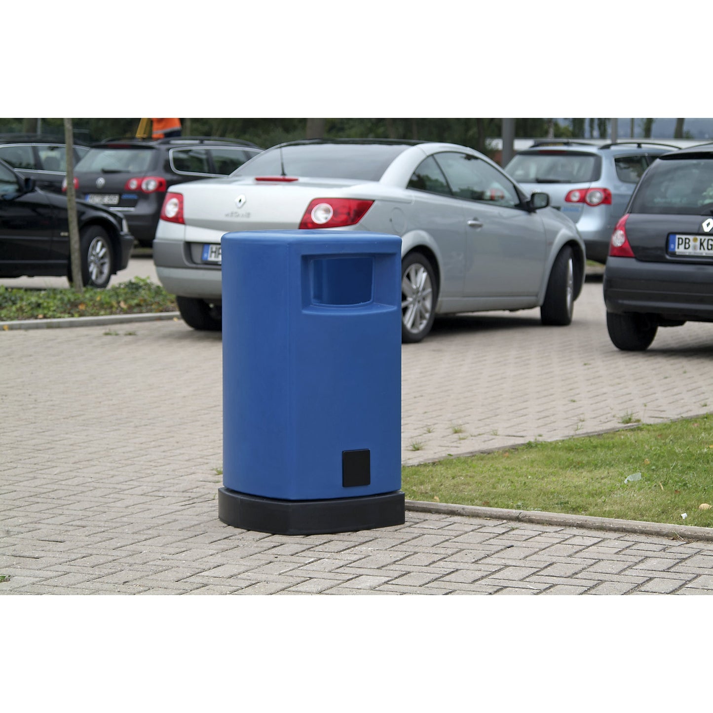 Plastic waste collector for outdoor use, capacity 80 l, WxHxD 530 x 950 x 530 mm, blue.