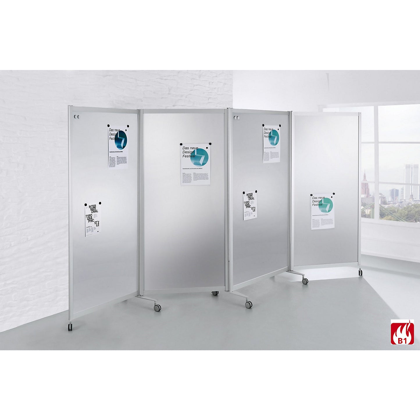 Mobile folding display panel, flame retardant, aluminium frame, magnetic board surface, HxWxD 1900 x 3700 x 450 mm, silver.