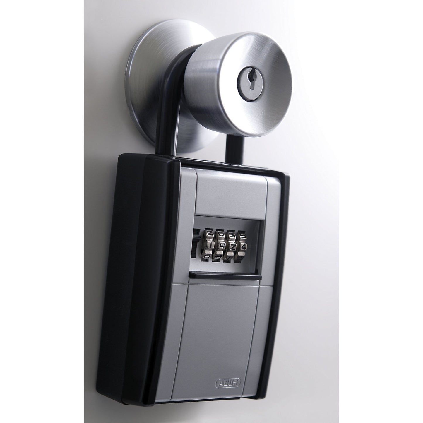 KeyGarage™ key box, with metal bracket, up to 20 keys / 14 cards.