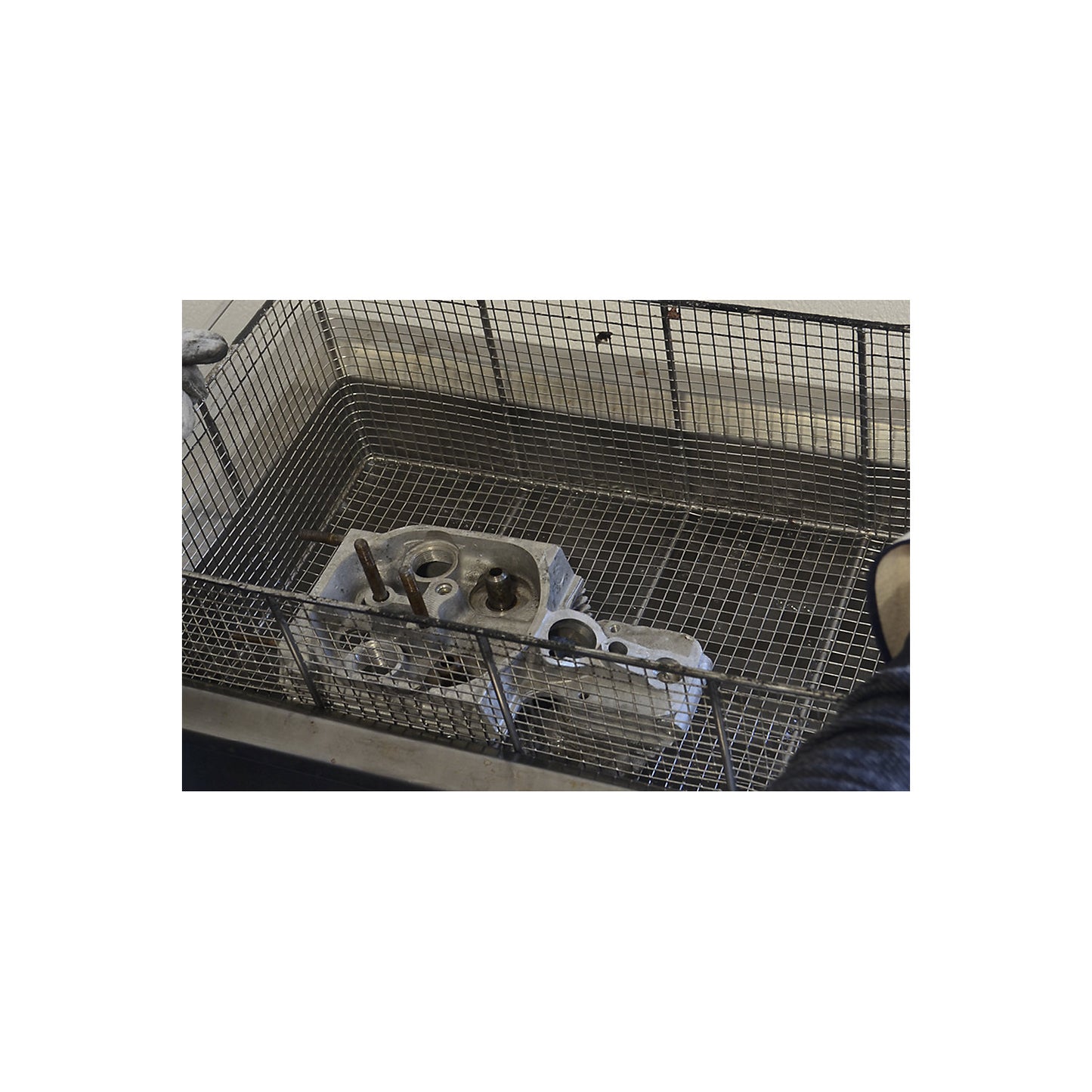 WAS 20.100 ultrasonic cleaning agent, pH value < 9.5, 200-litre drum.