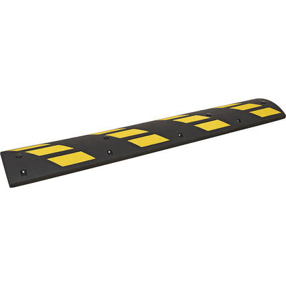 Speed ramp, yellow / black, for speed limit 10 km/h.