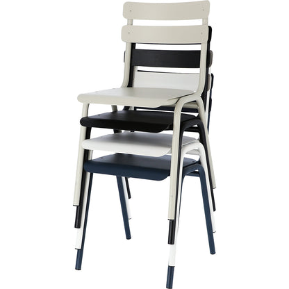 ONE outdoor chair, pack of 4, white.