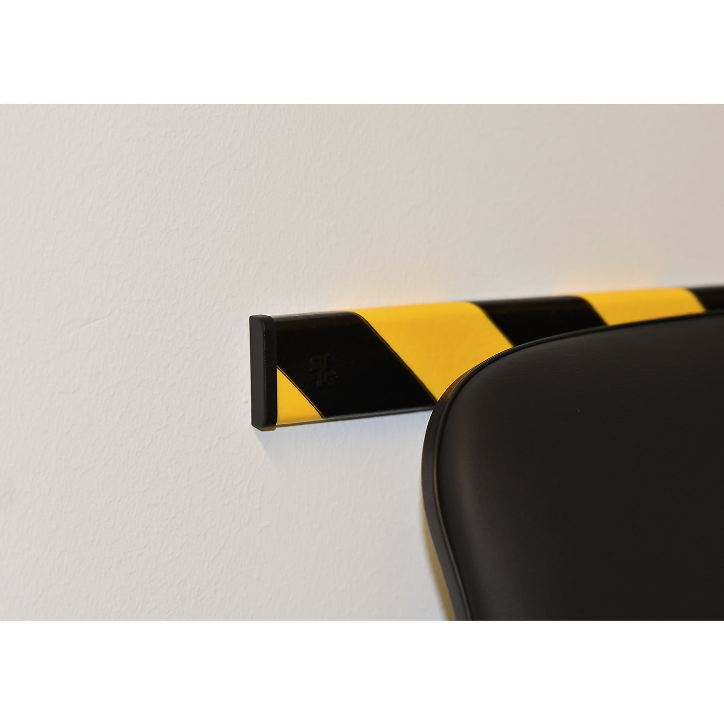Knuffi® surface protection, type F FROST, 1 m piece, black.