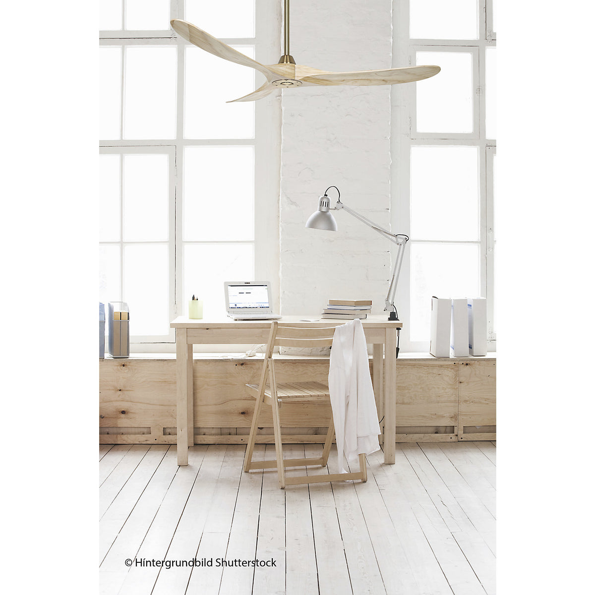 ECO GENUINO ceiling fan, rotor blade Ø 1520 mm, natural finish / brass.