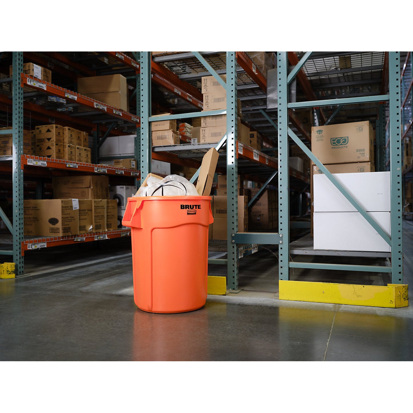 BRUTE® universal container, round, capacity 121 l, orange.