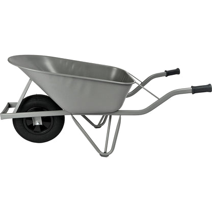 Entry-level wheelbarrow, with a frame made of oval tubing, 4-ply pneumatic tyres.