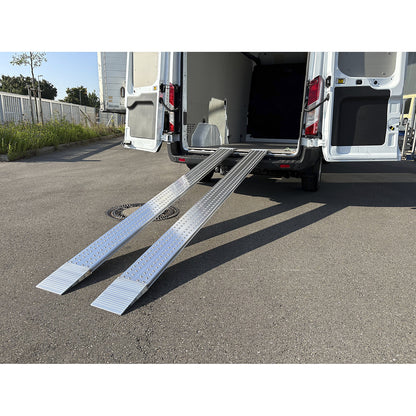 Aluminium loading ramp, perforated walking surface, max. load 435 kg, ramp width 200 mm.