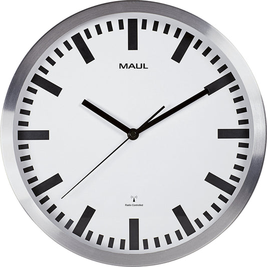 MAULpilot wall clock, brushed aluminium, Ø 305 mm, radio synchronised time keeping mechanism, silver.
