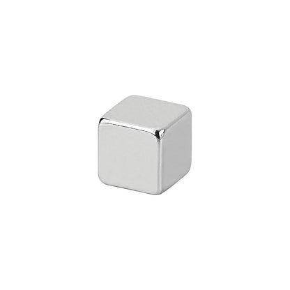 Neodymium cube magnet, height 7 mm, pack of 50, holding force 1.6 kg, light silver.