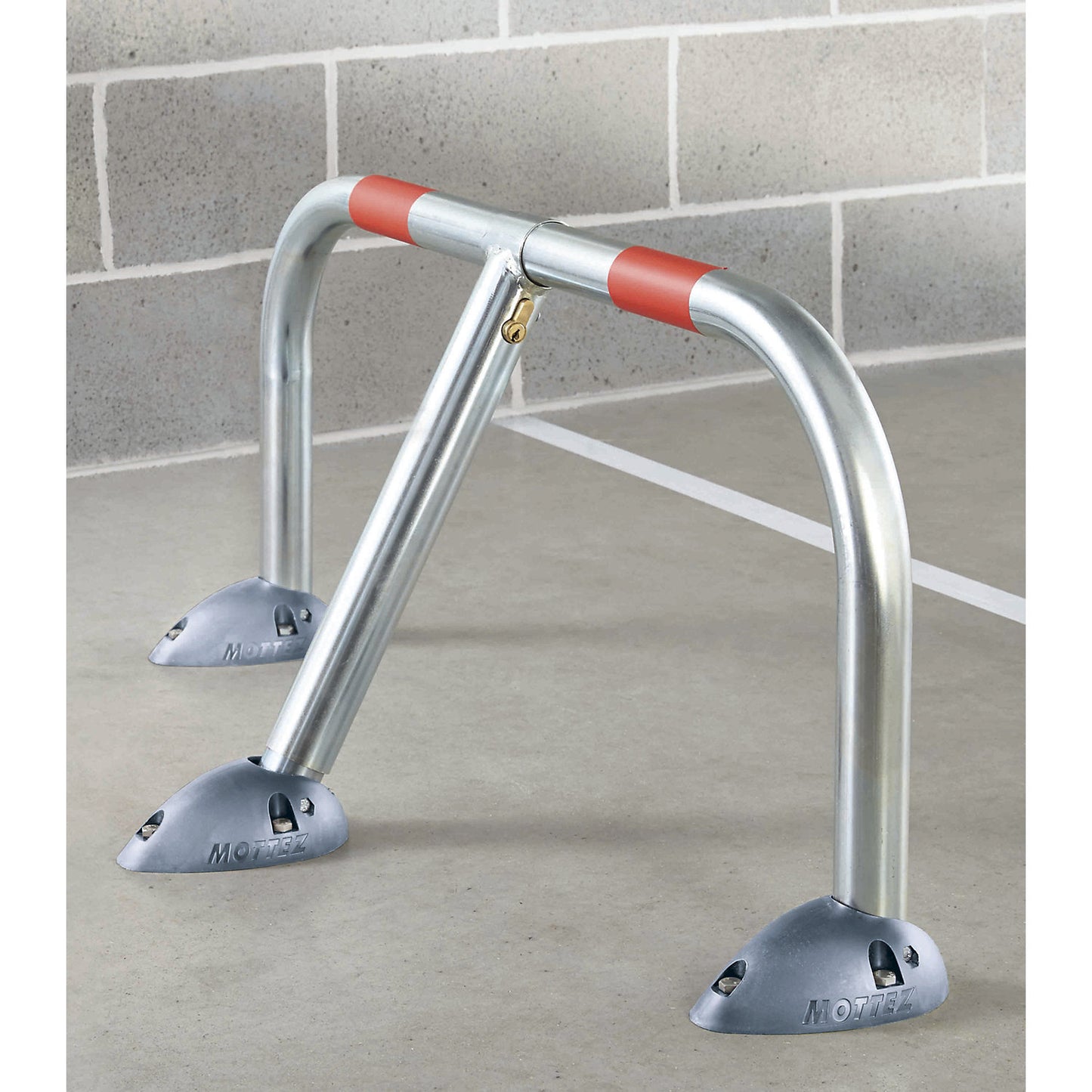 Barrier post, folding, to bolt in place, with cylinder lock, WxH 380 x 420 mm.