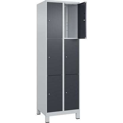 Classic PLUS 3-fold compartment locker, 2 compartments, light grey/grey, W 600 mm, 6 compartments, with feet.