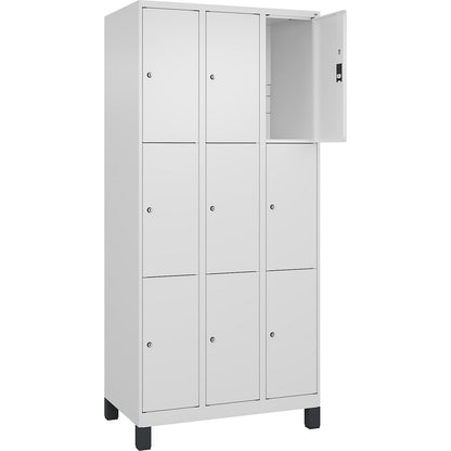 Classic PLUS 3-fold compartment locker, 3 compartments, traffic white, W 900 mm, 9 compartments, with feet.