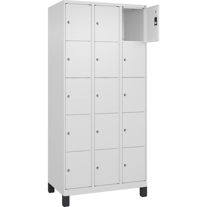 Classic PLUS 5-fold compartment locker, 3 compartments, traffic white, W 900 mm, 15 compartments, with feet.