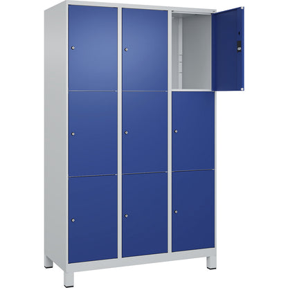 Classic PLUS 3-fold compartment locker, 3 compartments, light grey/gentian blue, W 1200 mm, 9 compartments, with feet.