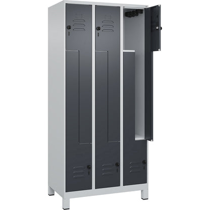Classic PLUS Z locker, 3 compartments, light grey/grey, W 900 mm, with feet, rotary bolt.