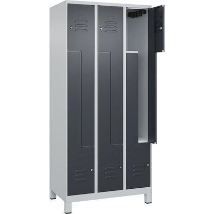 Classic PLUS Z locker, 3 compartments, light grey/grey, W 900 mm, with feet, cylinder lock.
