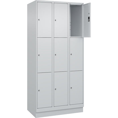 Classic PLUS 3-fold compartment locker, 3 compartments, light grey, W 900 mm, 9 compartments, with base plinth.
