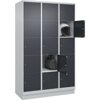 Classic PLUS 5-fold compartment locker, 3 compartments, light grey/grey, W 1200 mm, 15 compartments, with base plinth.