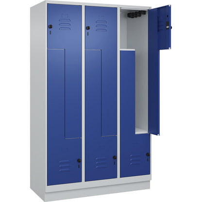 Classic PLUS Z locker, 3 compartments, light grey/gentian blue, W 1200 mm, with base plinth, rotary bolt.