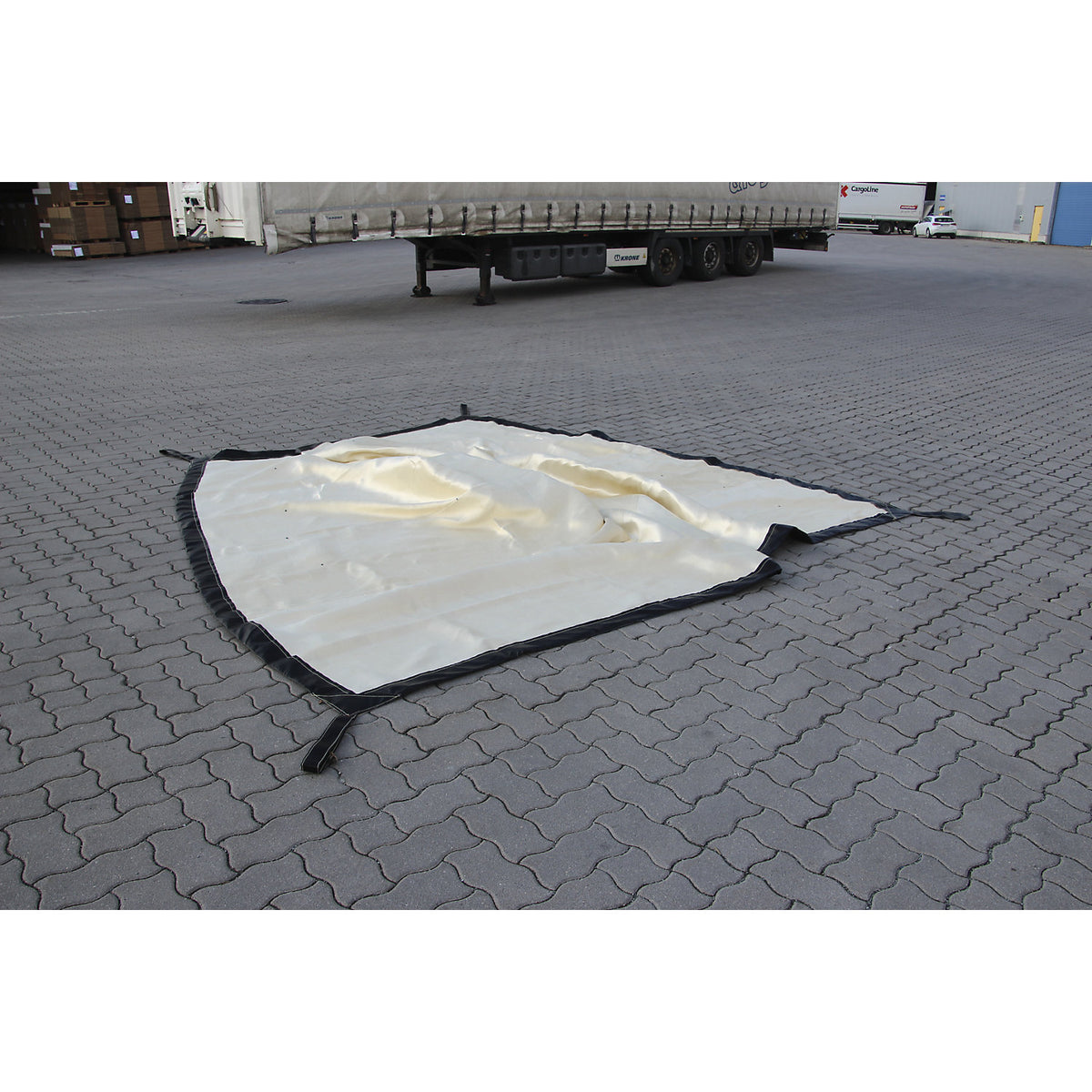 SUPERIOR PRO Li-ion battery fire containment blanket, WxH 4000 x 3000 mm, fire class A2.