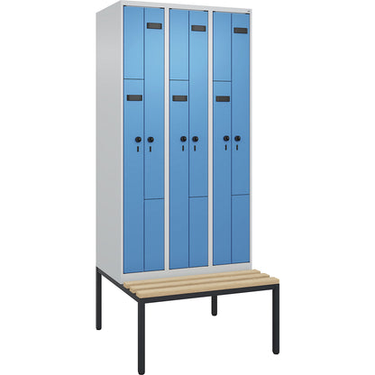 Evolo PLUS bench seat Z locker, 3 compartments, light grey / light blue, W 900 mm, security rotary bolt, with bench fitted below, beech.