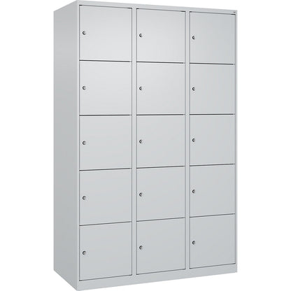 Evolo PLUS 5-fold compartment locker, 3 compartments, light grey, W 1200 mm, 15 compartments, with floor glides, cylinder lock.