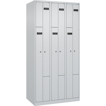 Evolo PLUS Z-locker, 3 compartments, light grey, W 900 mm, 6 compartments, with floor glides, cylinder lock.